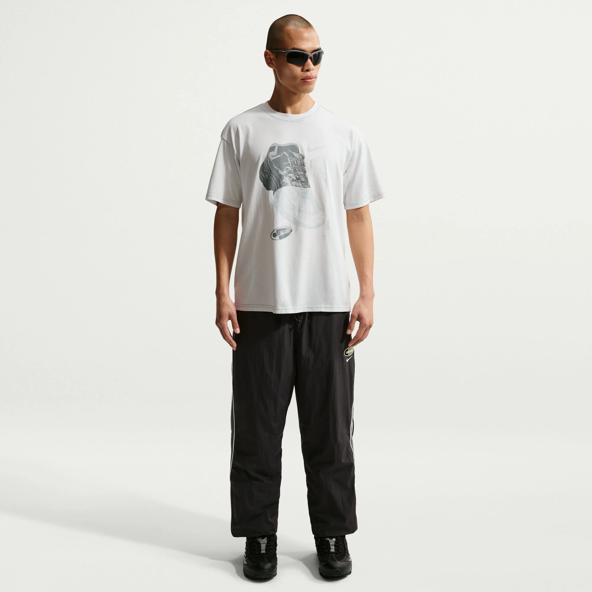 TOPS AND T-SHIRT